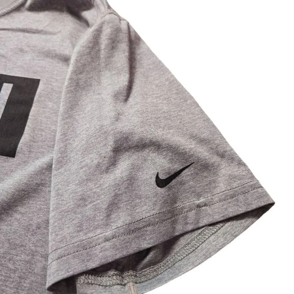Nike Swoosh Drifit shirt L